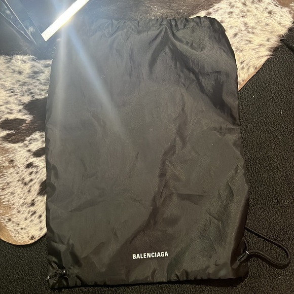 Balenciaga drawstring bag - Picture 3 of 4